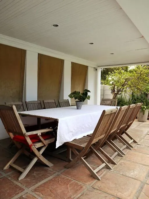 Light & Spacious Family Home Cape Town Holiday home